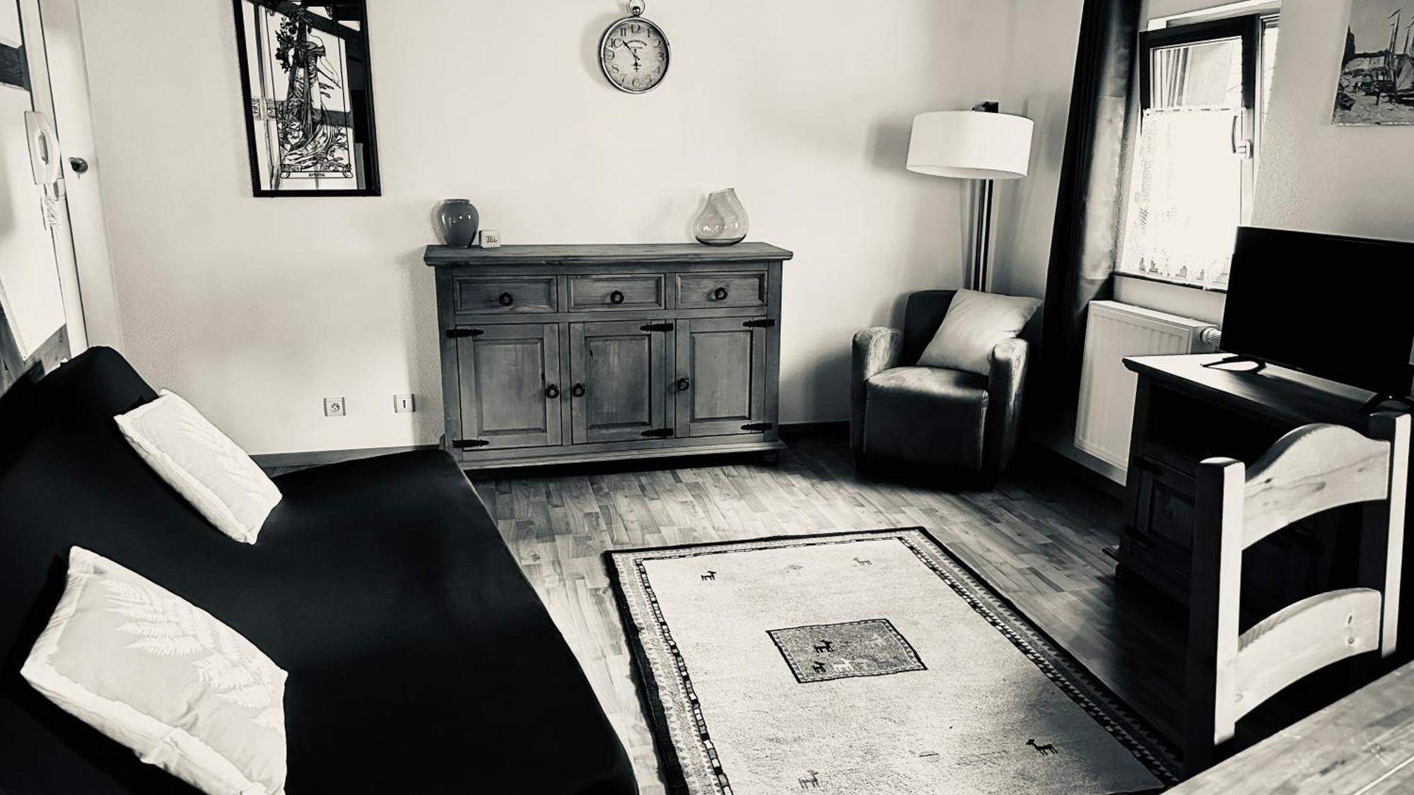Les Gites De La Poterne Rouffach Bagian luar foto